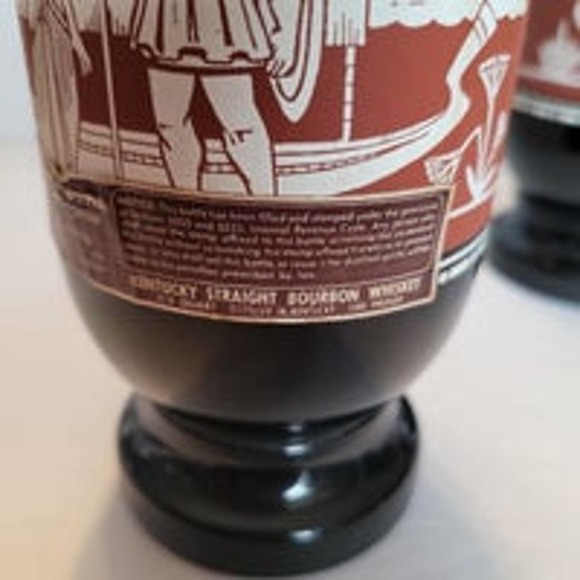 Jim Beam 1962 Cleopatra Vintage Whiskey Bottles - Picture 7 of 7